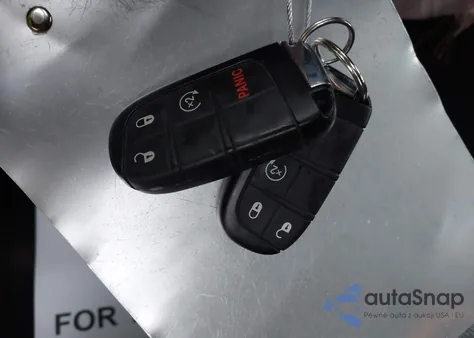 2022 Jeep Compass Trailhawk 4X4 из США, поврежденный, VIN 3C4NJDDB4NT208978